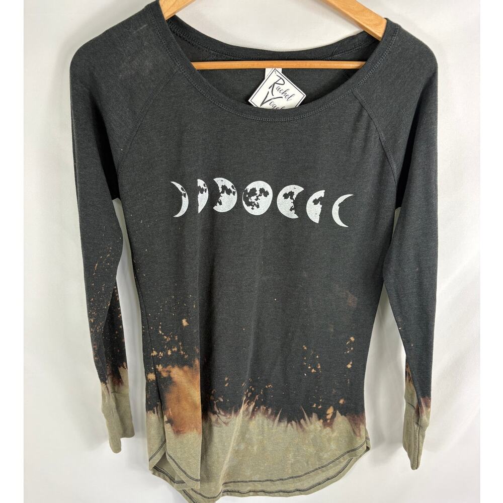 NWT District Rachel Vogel Moon Tshirt Size Small